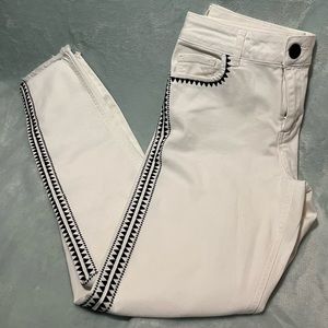 White Skinny Jeans With Black Detailing